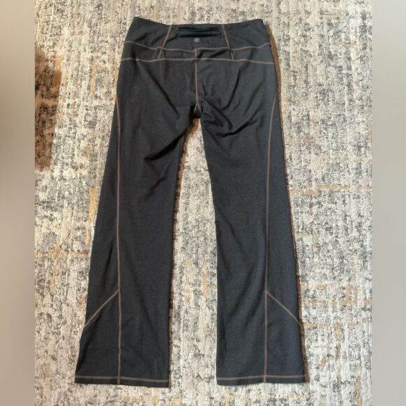 ATHLETA WIDE LEG YOGA PANTS! EUC! SIZE L - Picture 8 of 10